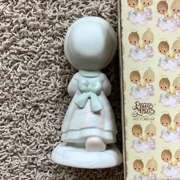 NIB-Precious Moments December - Picture 6 of 8